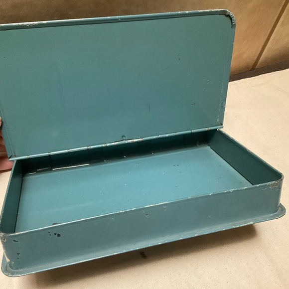 Vintage Blue Silent Tin Butler Painted Crumb Catcher Tray With Finger Holder - Picture 2 of 10
